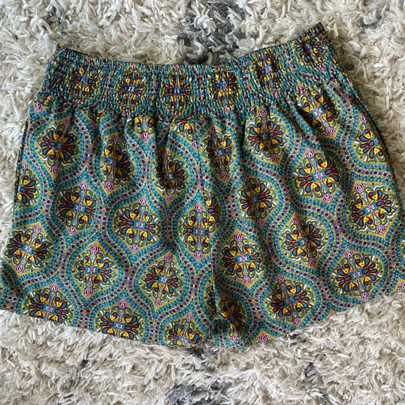Blue Epic size Large women’s patterned shorts pull on - Picture 4 of 6